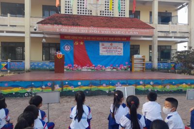 Sinh hoạt dưới cờ tuyên truyền luật trẻ em, thư viện lớp em và xây dựn lớp học thân thiện
